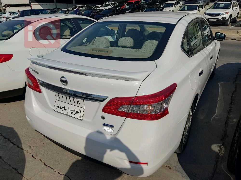 نيسان سنترا